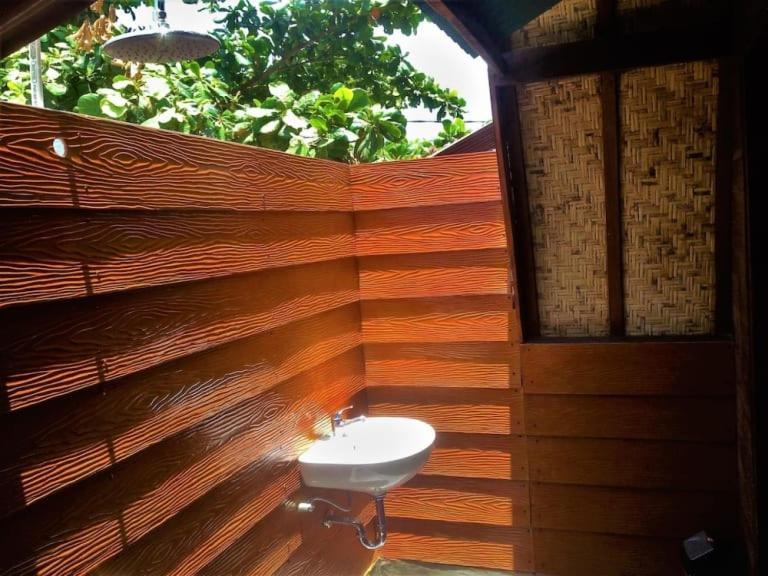 Good Vibes Bungalows Gili Trawangan Exteriör bild