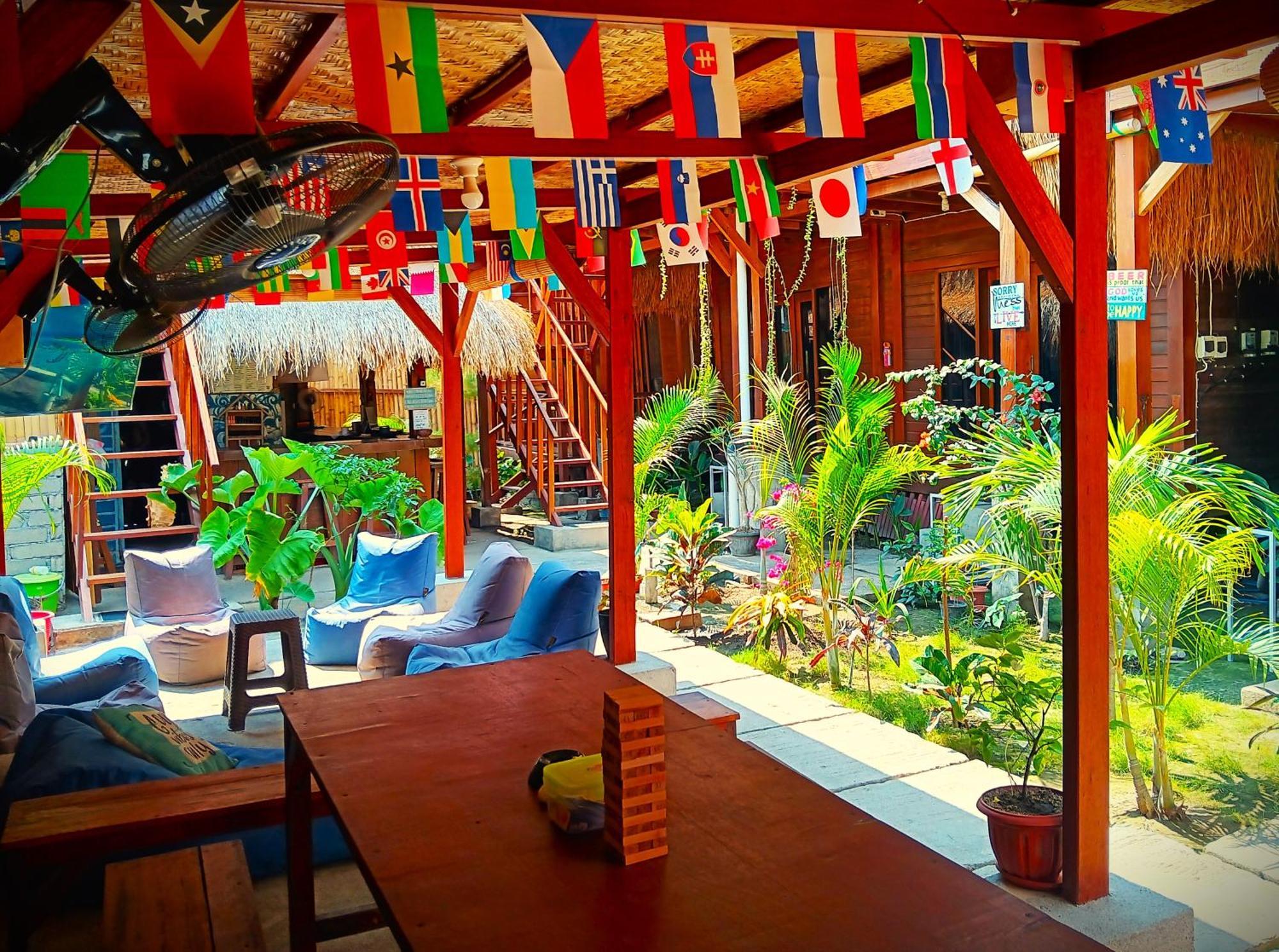 Good Vibes Bungalows Gili Trawangan Exteriör bild