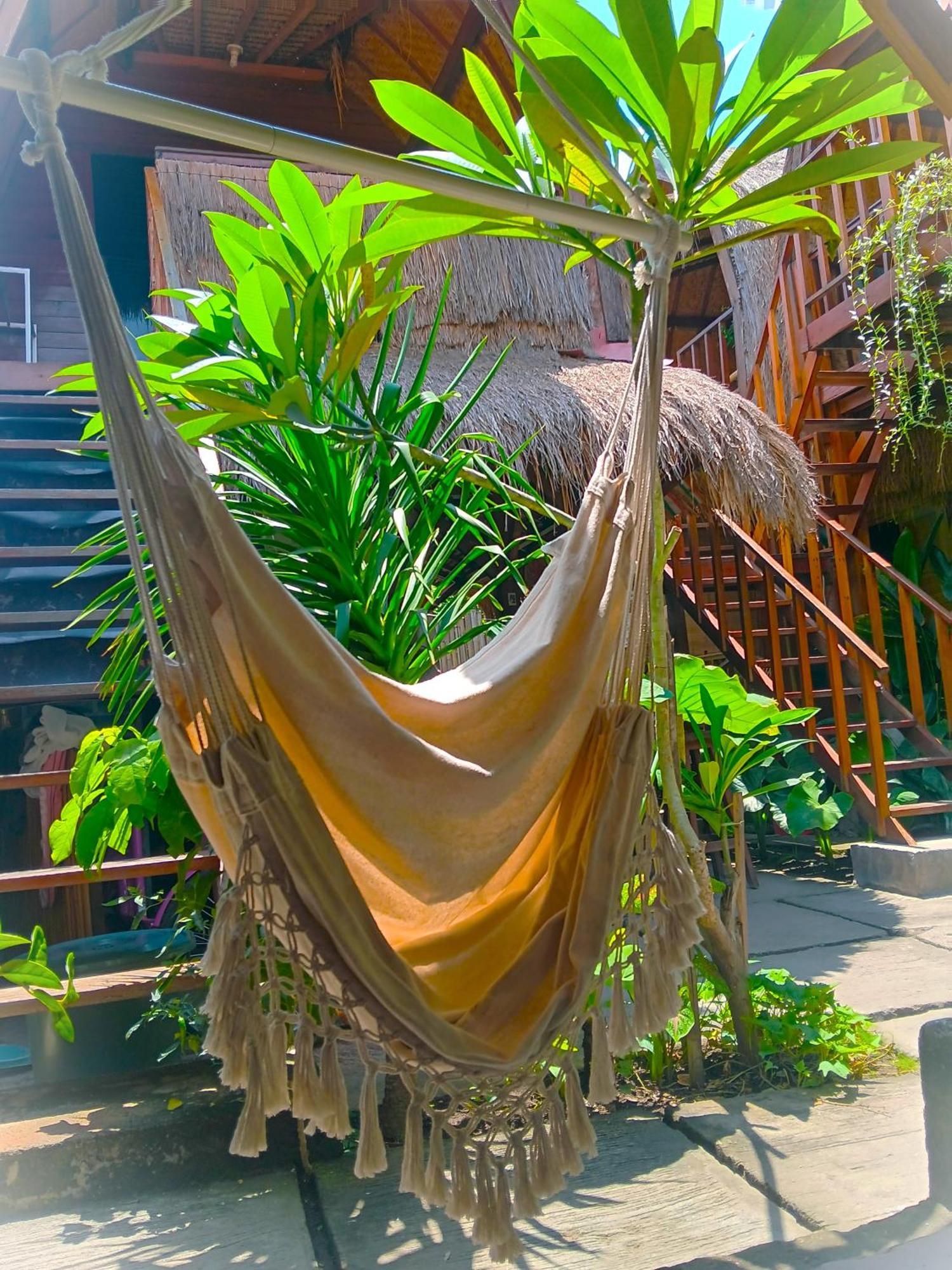 Good Vibes Bungalows Gili Trawangan Exteriör bild